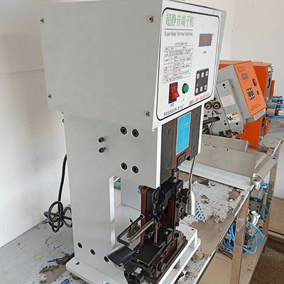 Ультратихая 2,0-тонная терминальная кримпинг-машина изготовлена в диапазоне проволоки 0,1-4,5 мм2 AWG11-AWG32